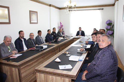 Kaymakamımız Cuma EMEÇ Başkanlığında, İlçe Umumi Hıfzıssıhha Kurulu toplantısı ve Karla Mücadele değerlendirme toplantısı gerçekleştirildi.